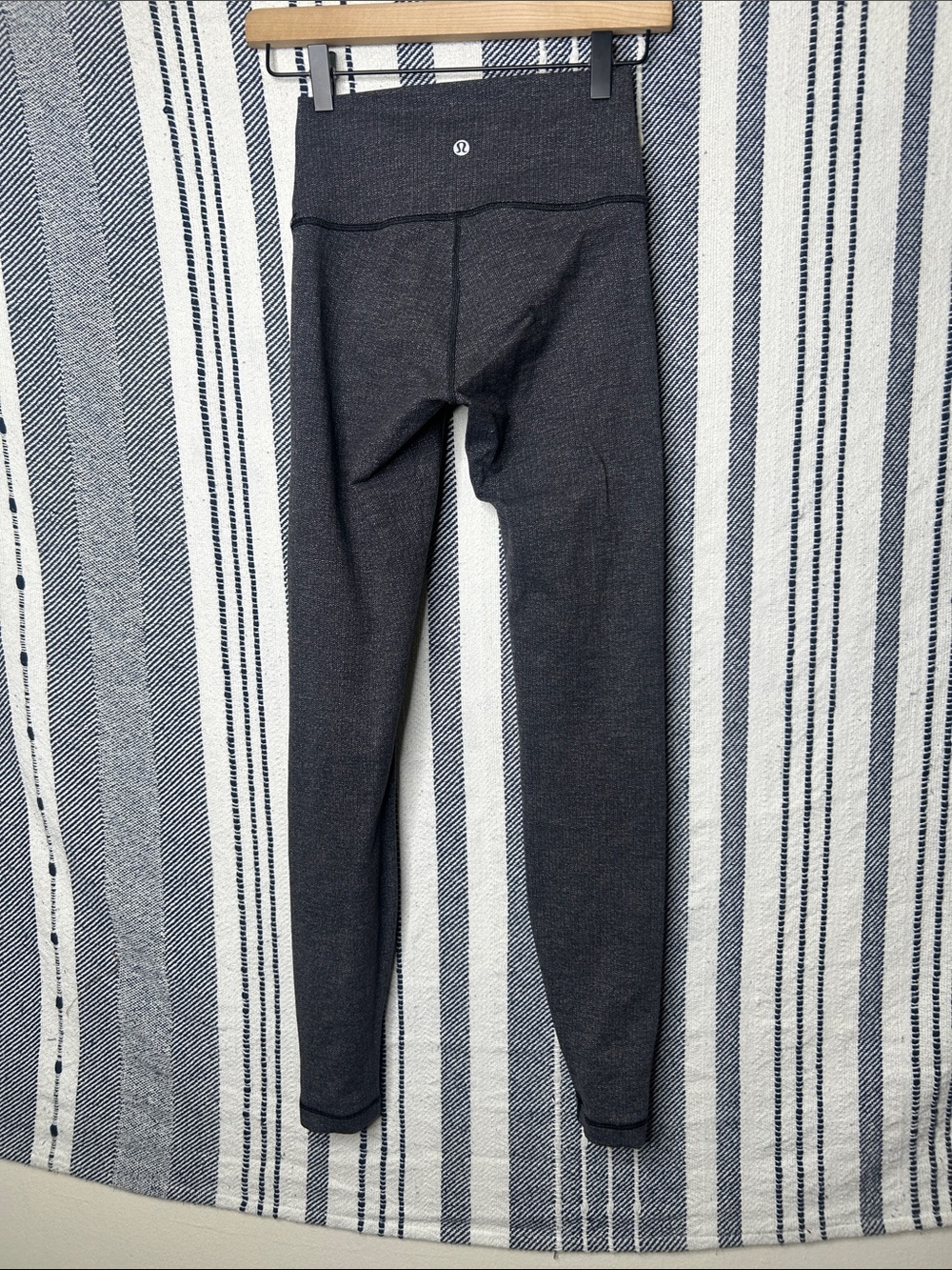 Lululemon Wunder Under High Rise Tight 28” - Picture 7 of 7